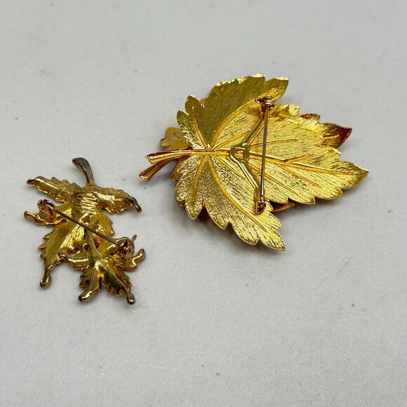 Vintage Brooch Set 2 Gold Tone, Brown Leaf Estate Jewelry Mid Century Layered - Picture 8 of 11